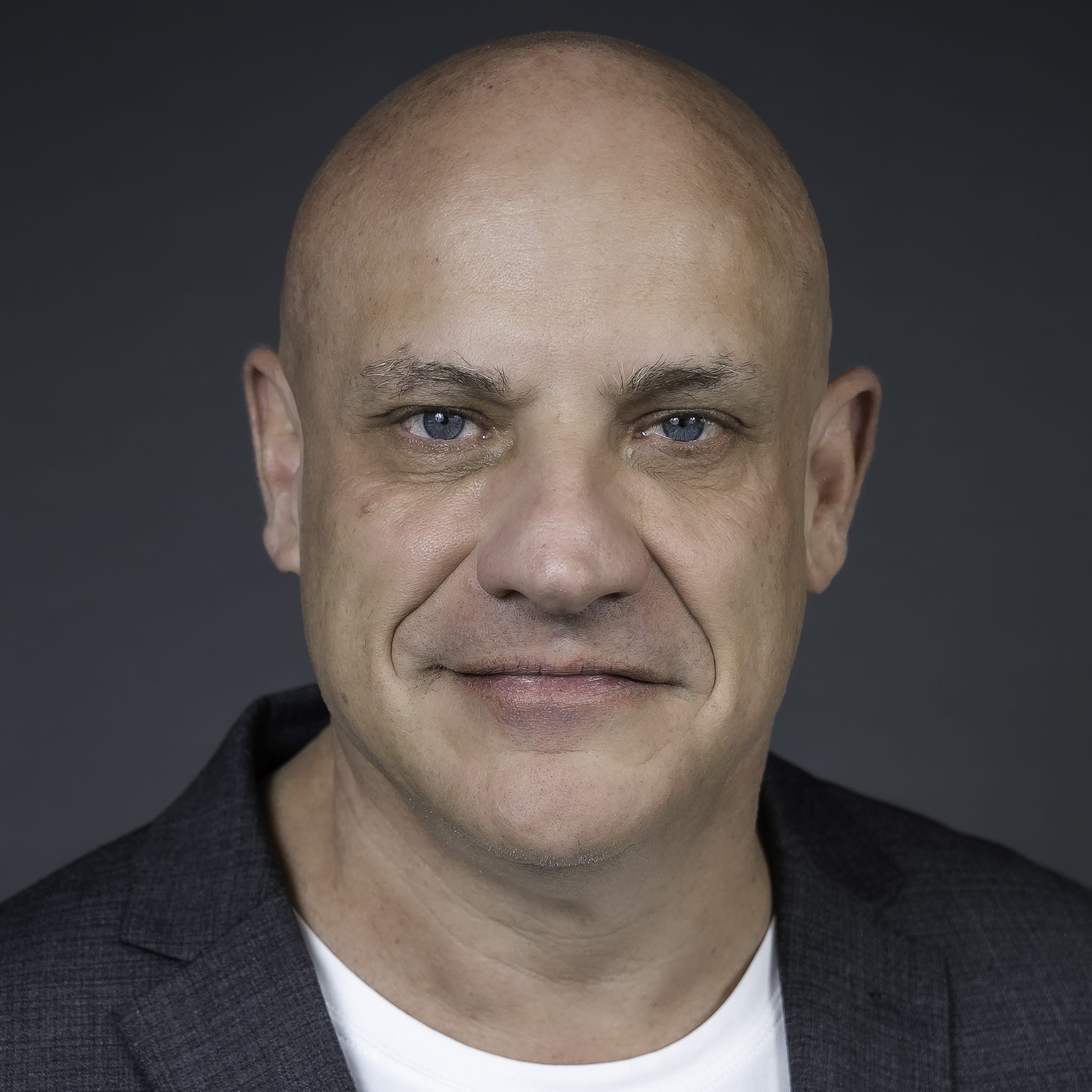 joseph varon headshot 2023 sq Dr. Joseph Varon